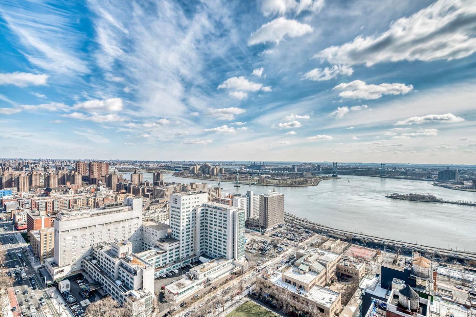 Ues 2br W Gym Pool Doorman Nr Park Nyc-629 Apartamento *